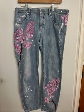 Hand-Painted Pink Floral Straight-Leg Jeans - Light Wash